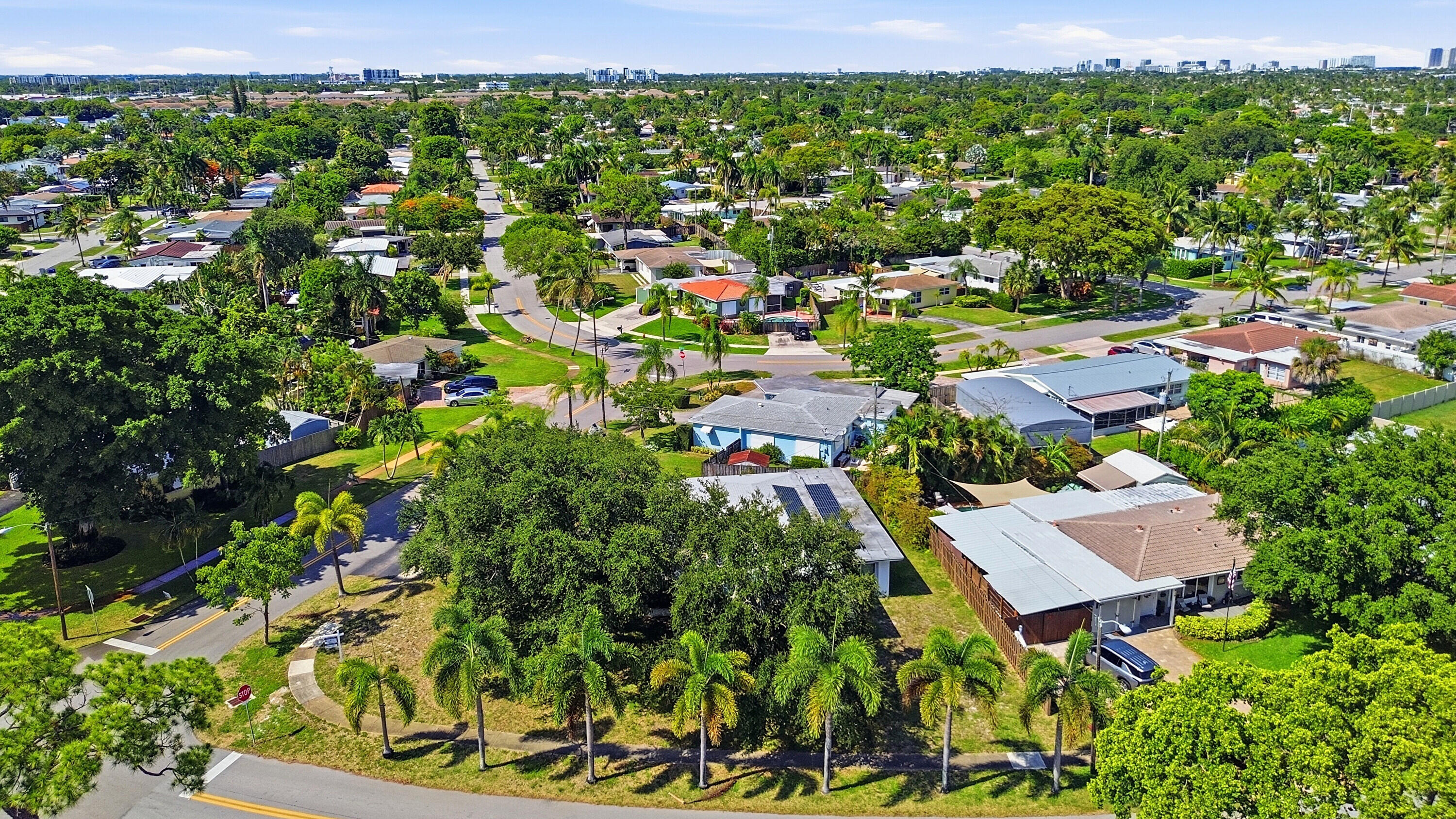 370 SW 13th Street