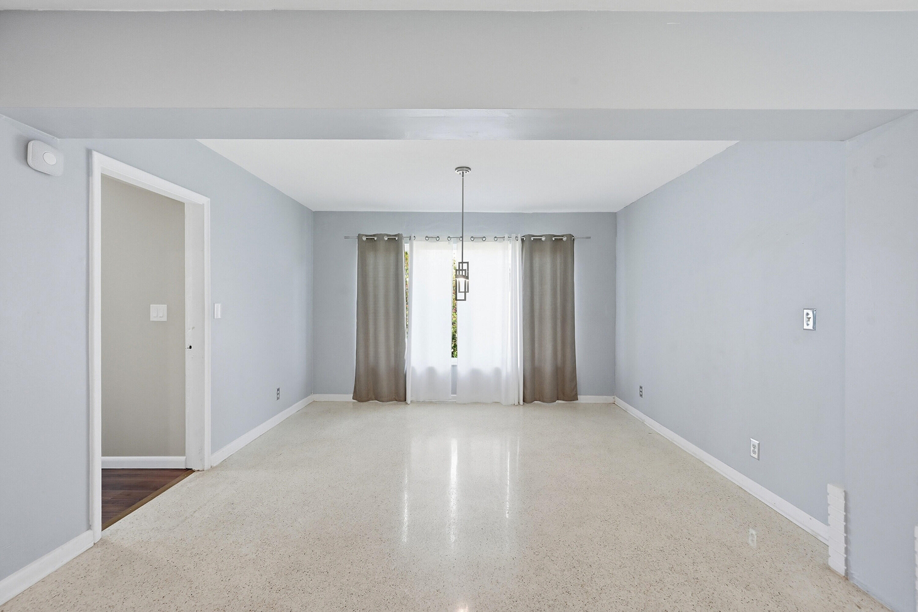 370 SW 13th Street