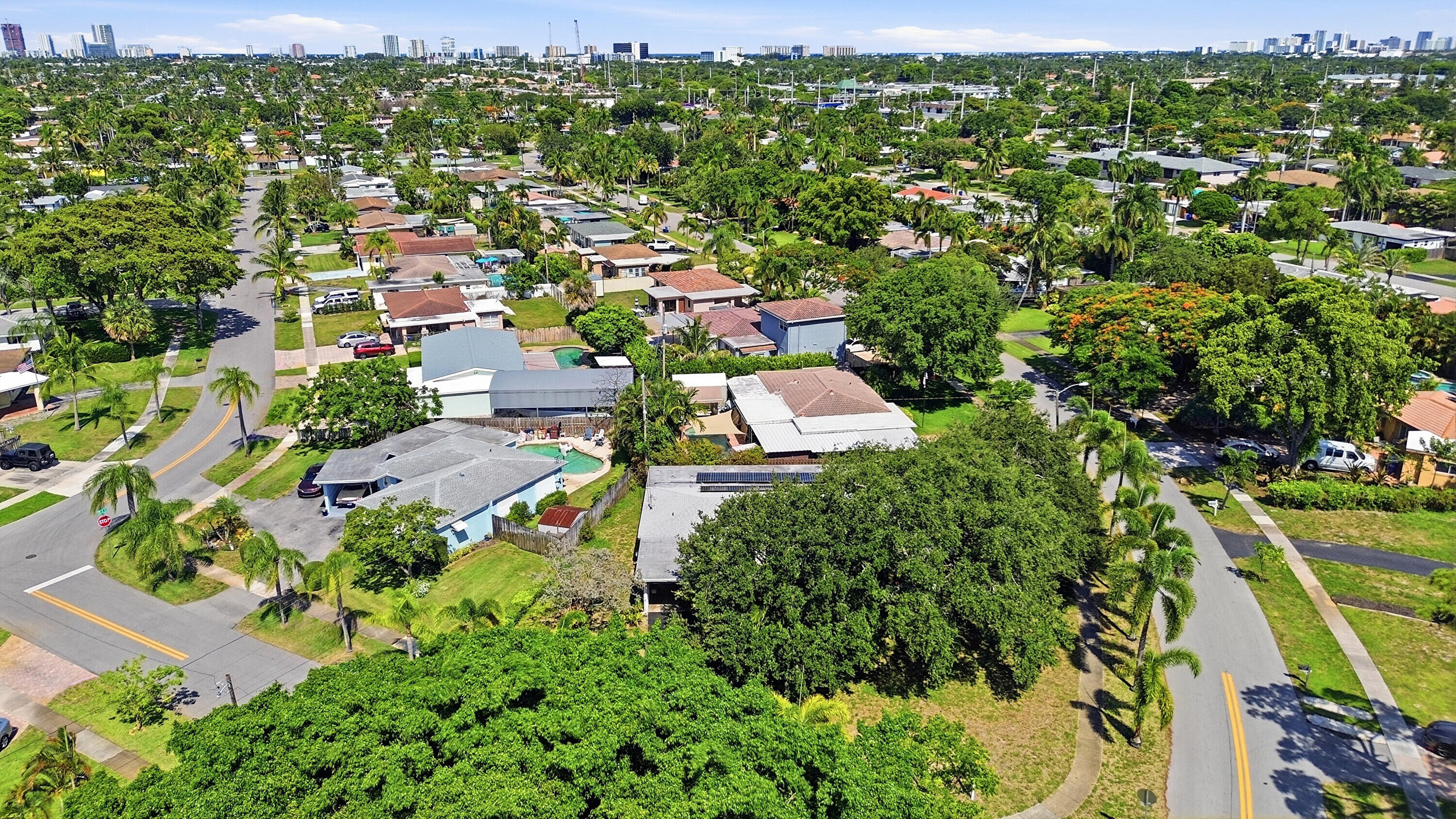 370 SW 13th Street