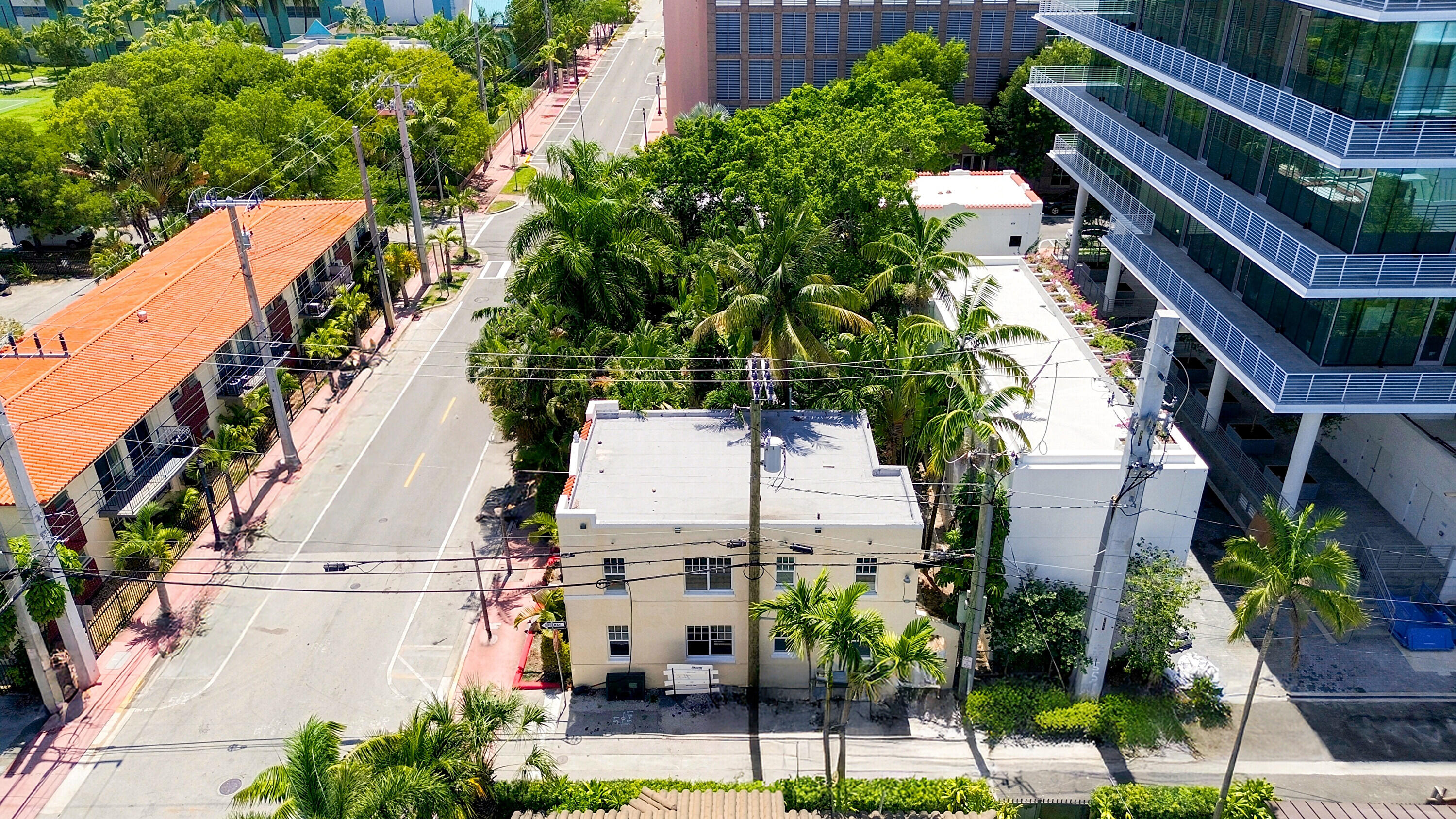 927 SW 4th Street