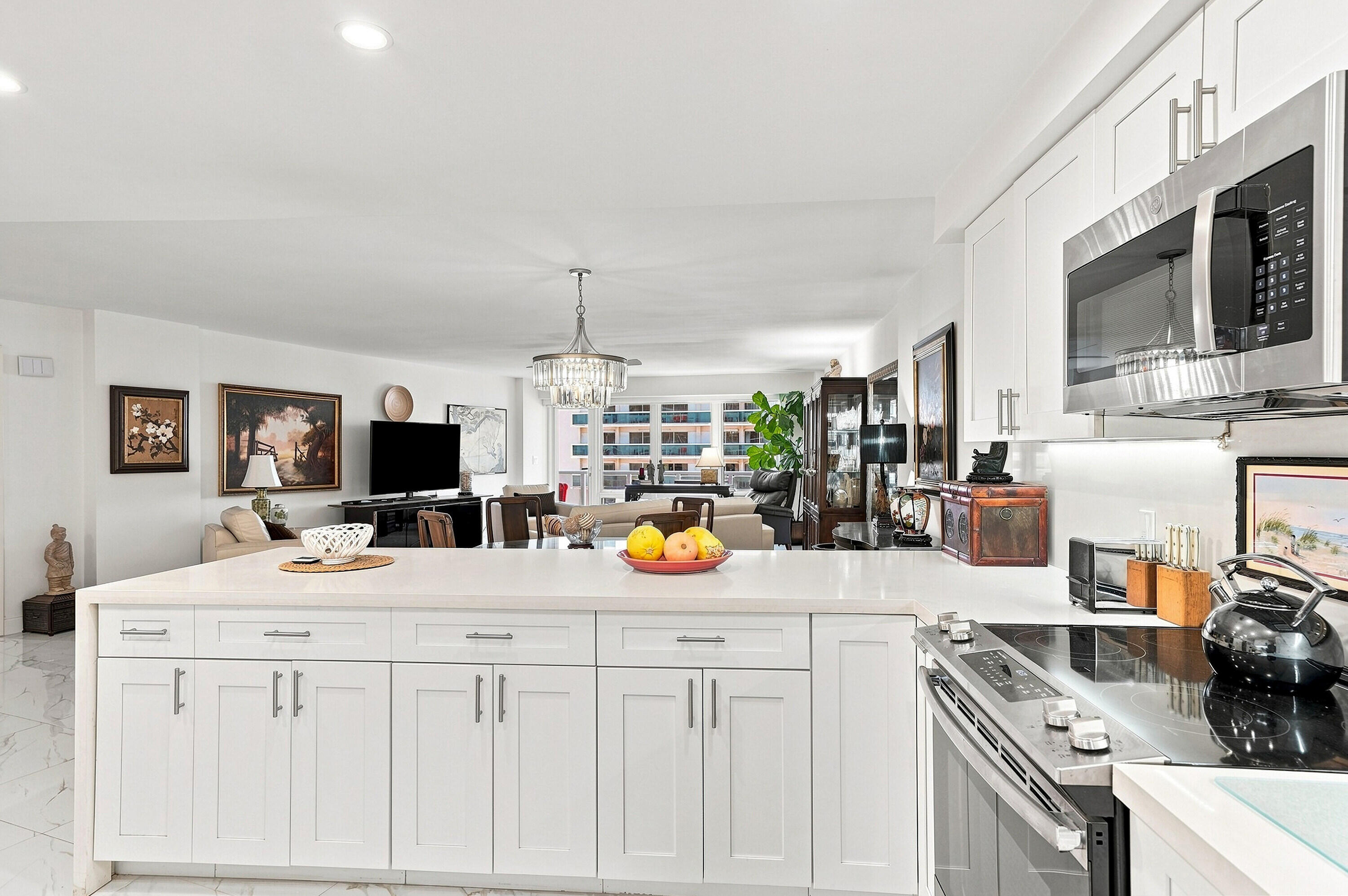 4100 GALT OCEAN 604