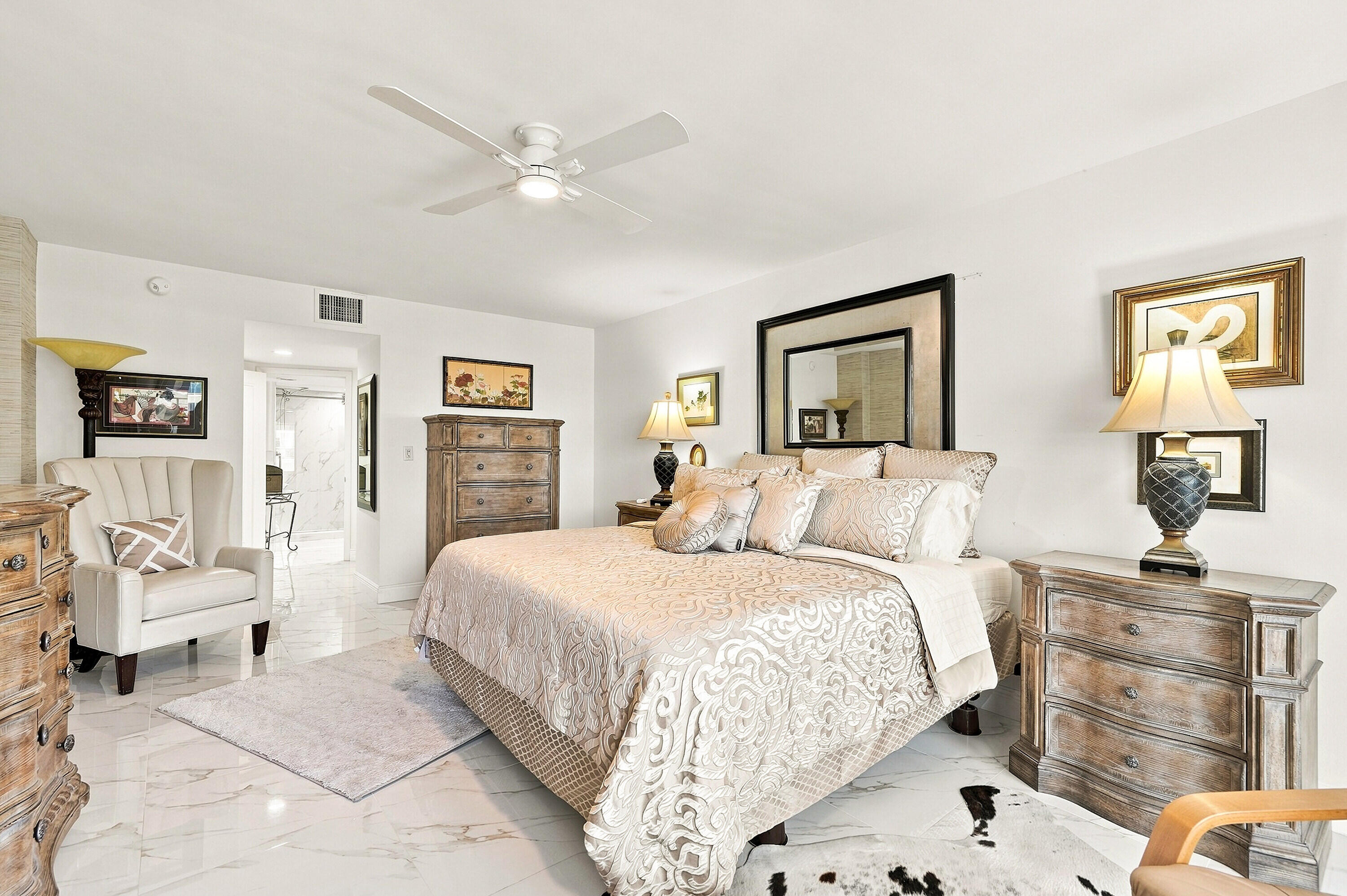 4100 GALT OCEAN 604