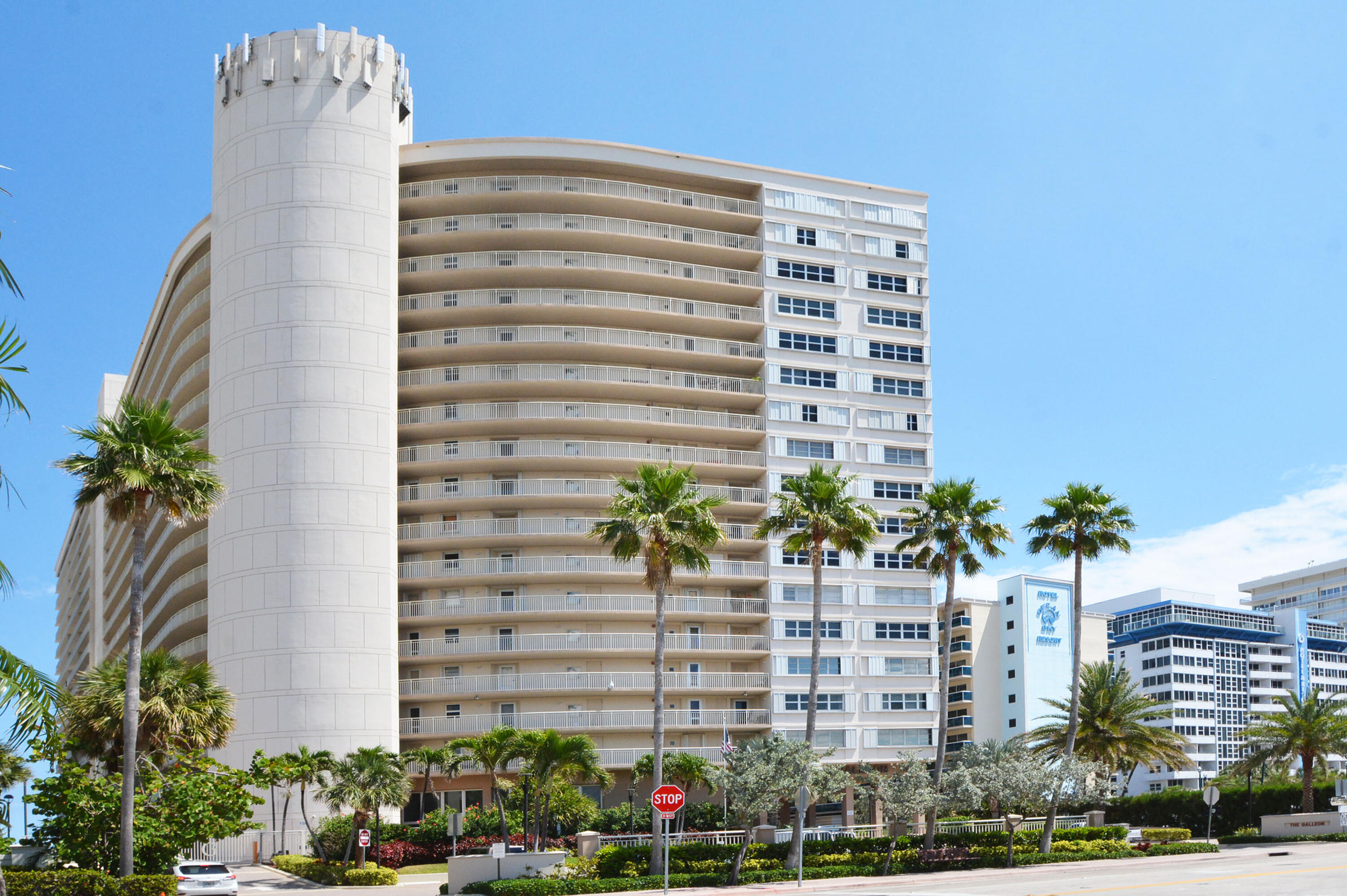 4100 GALT OCEAN 604