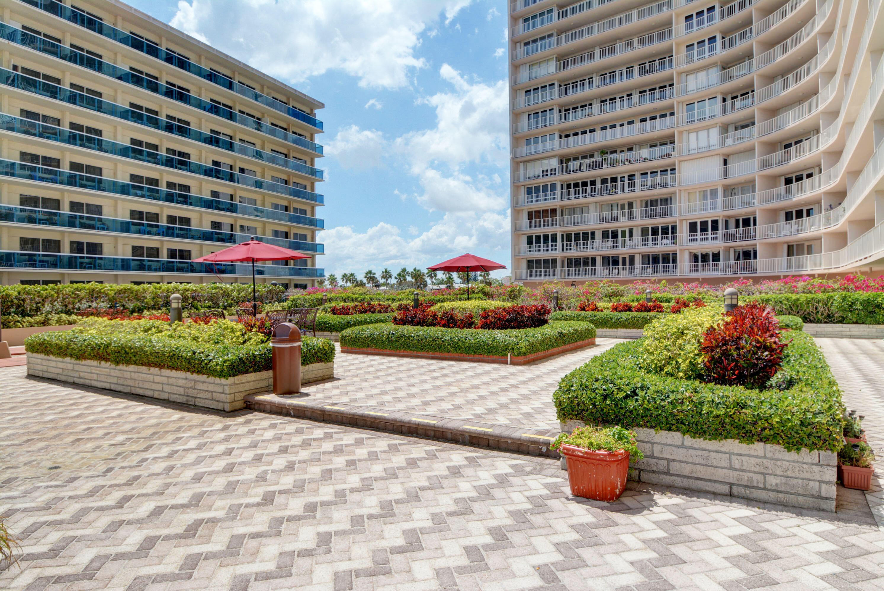 4100 GALT OCEAN 604