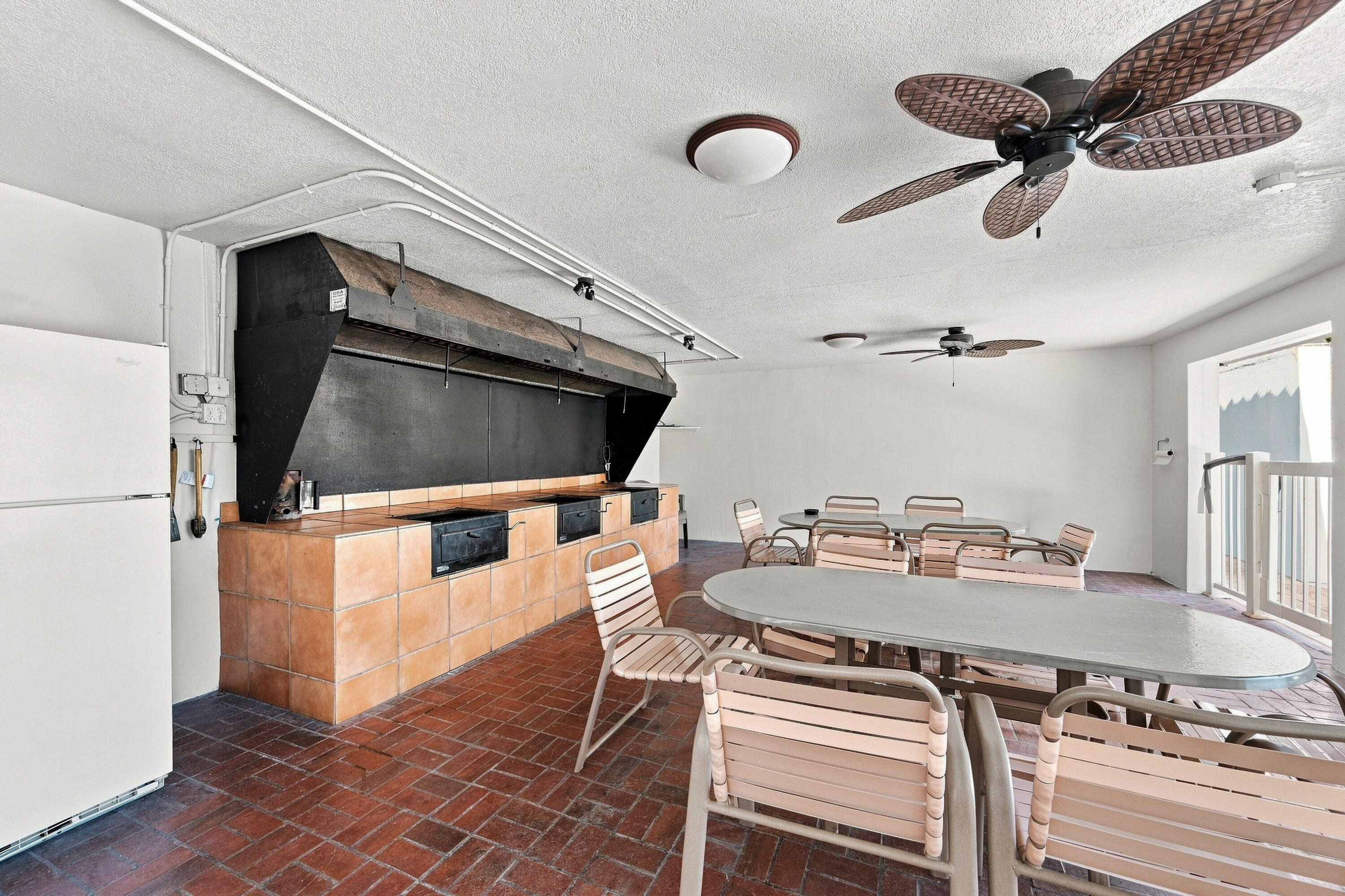 4629 POINCIANA Street 304, Lauderdale-By-The-Sea Unit: 304