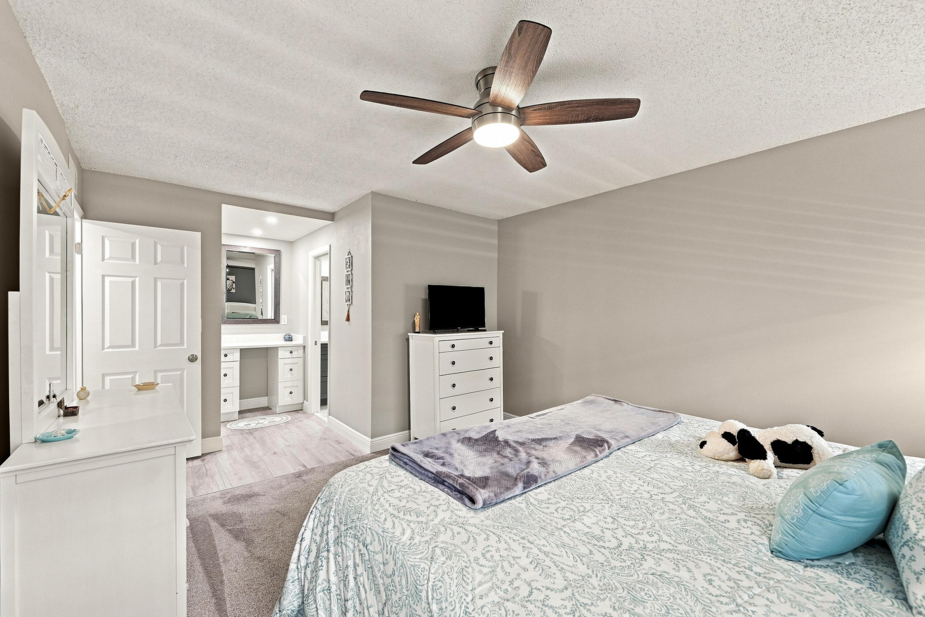 4629 POINCIANA Street 304, Lauderdale-By-The-Sea Unit: 304