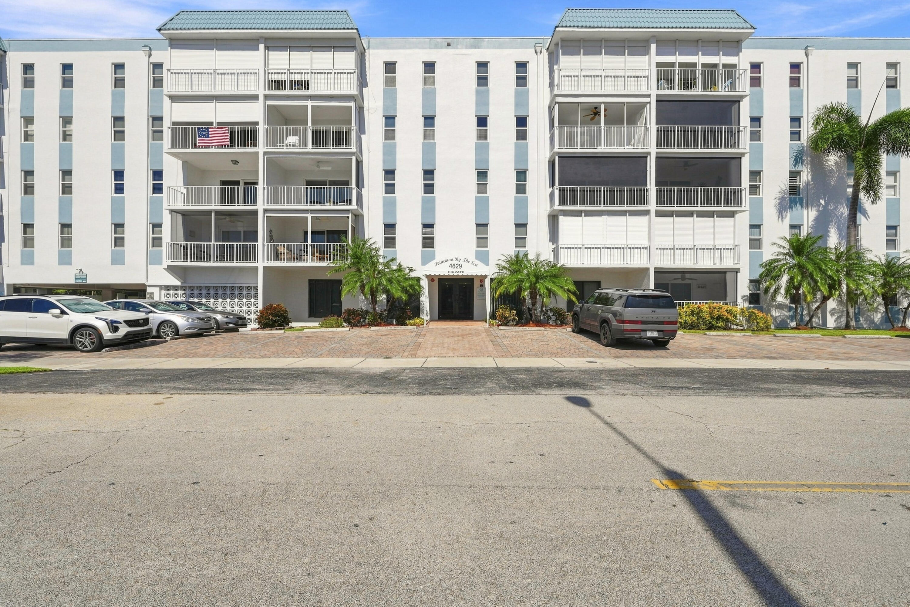4629 POINCIANA Street 304, Lauderdale-By-The-Sea Unit: 304