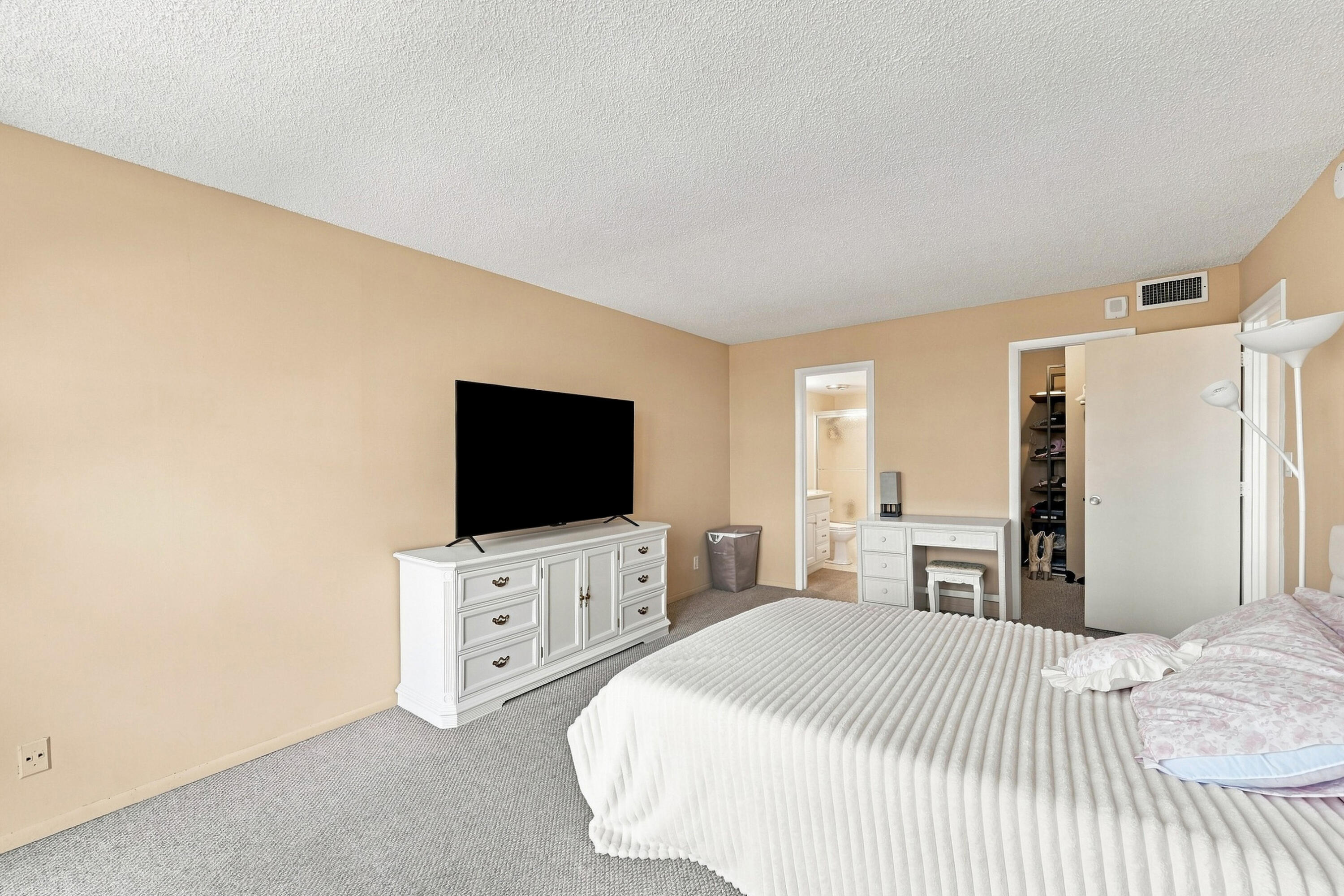 531 N OCEAN Boulevard 505