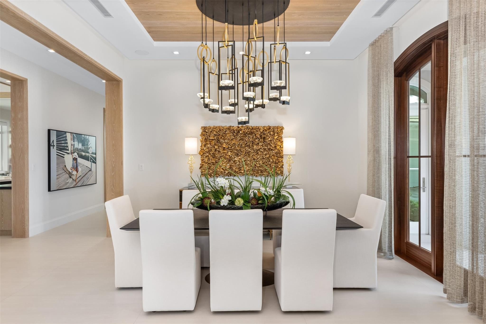 2520 DEL LAGO Drive