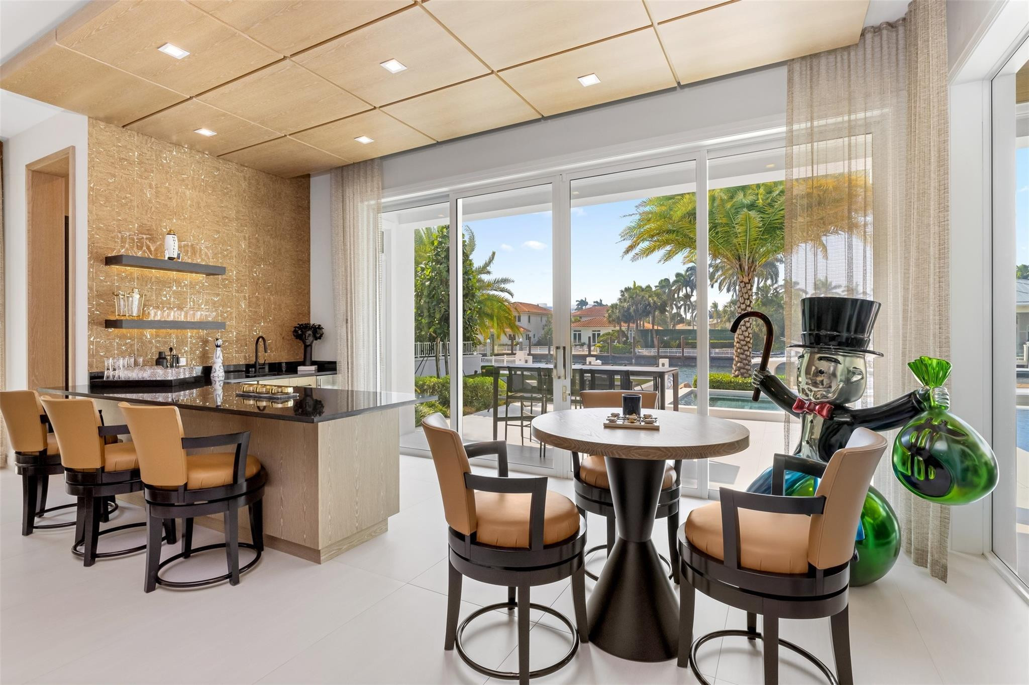 2520 DEL LAGO Drive