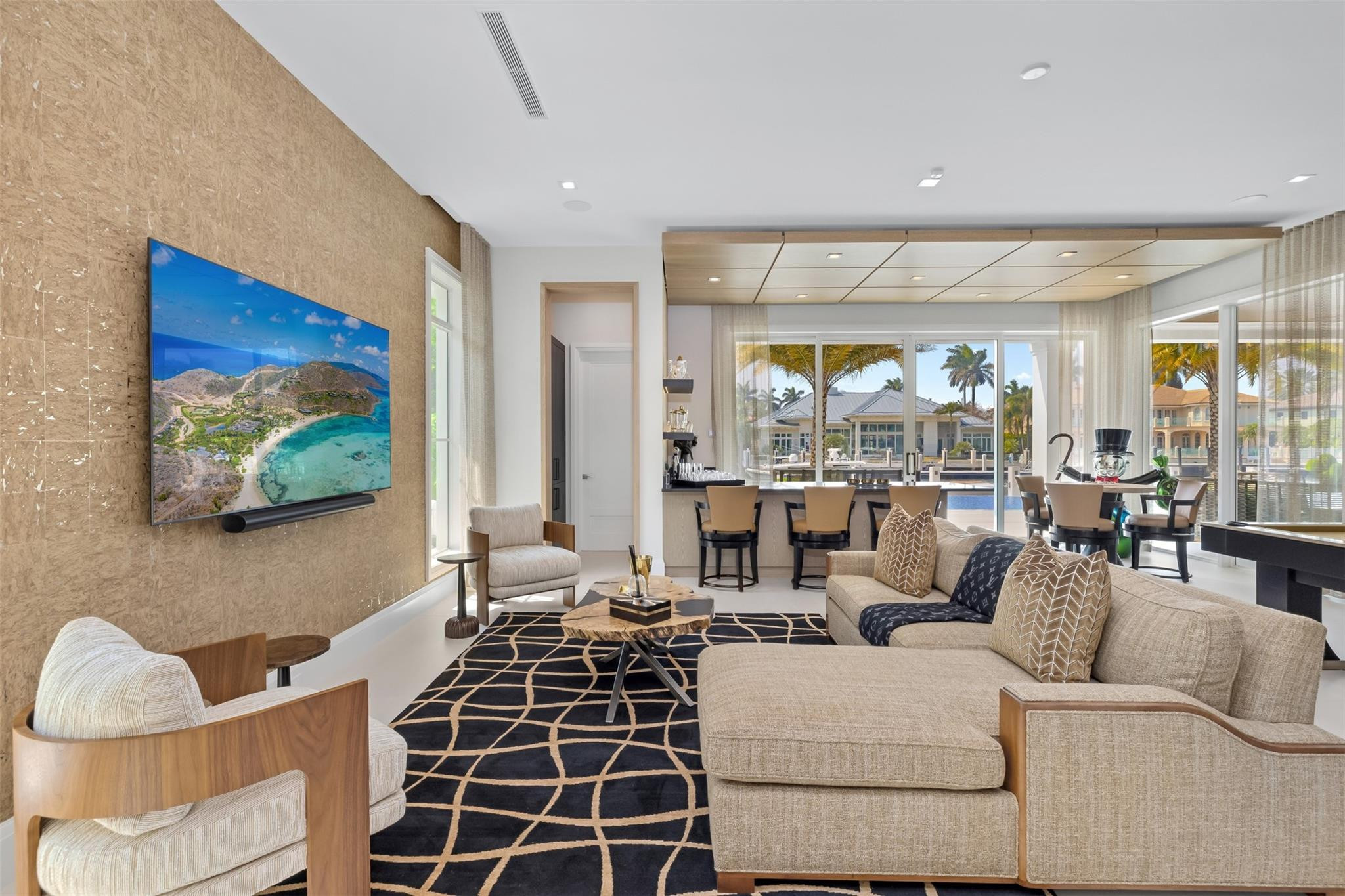 2520 DEL LAGO Drive