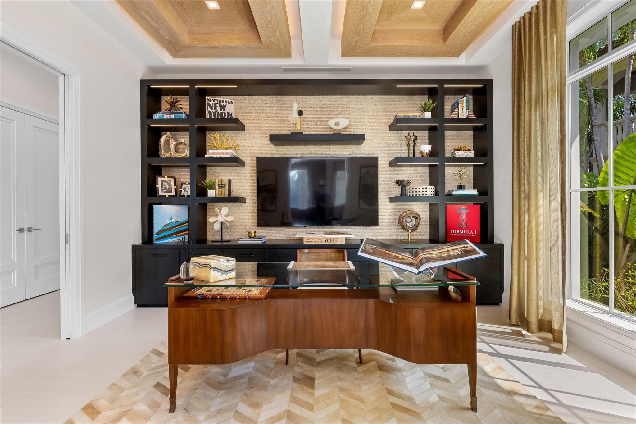 2520 DEL LAGO Drive