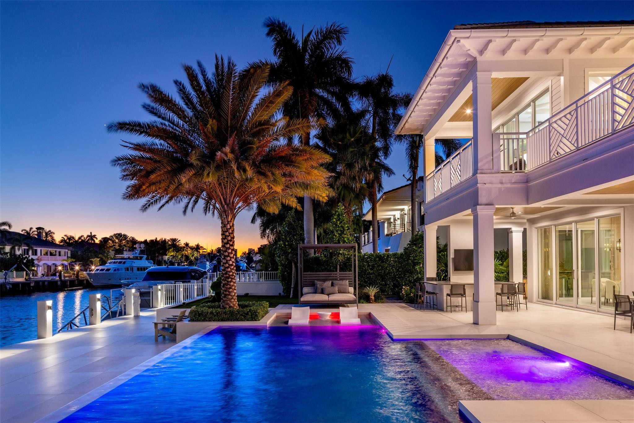 2520 DEL LAGO Drive