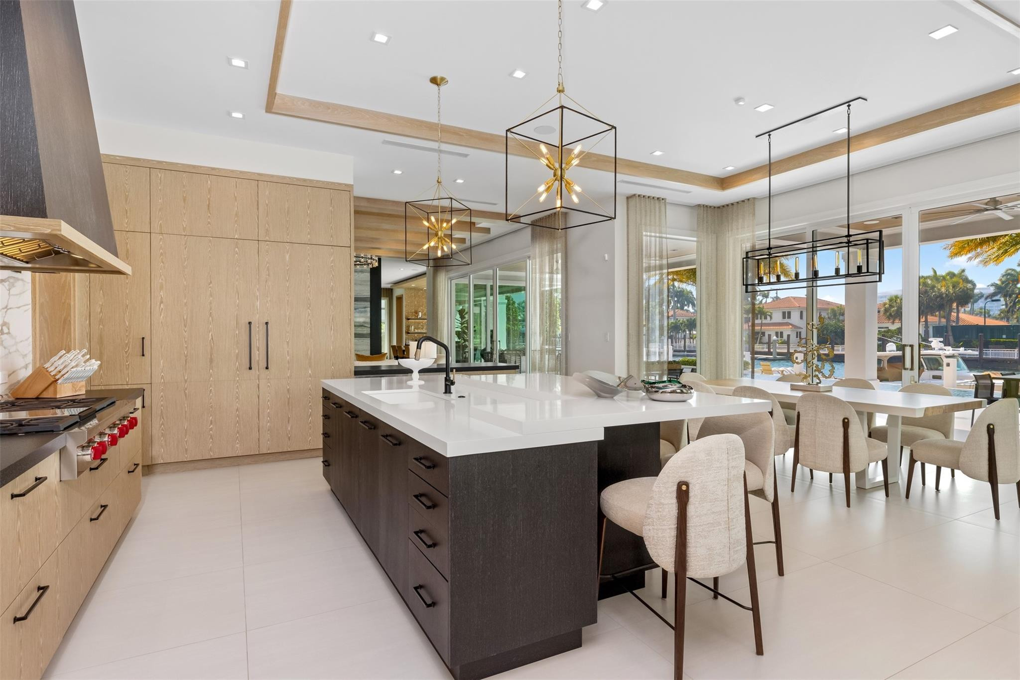 2520 DEL LAGO Drive