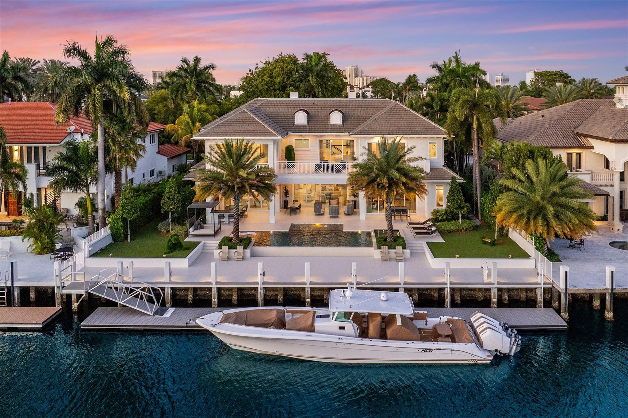 2520 DEL LAGO Drive
