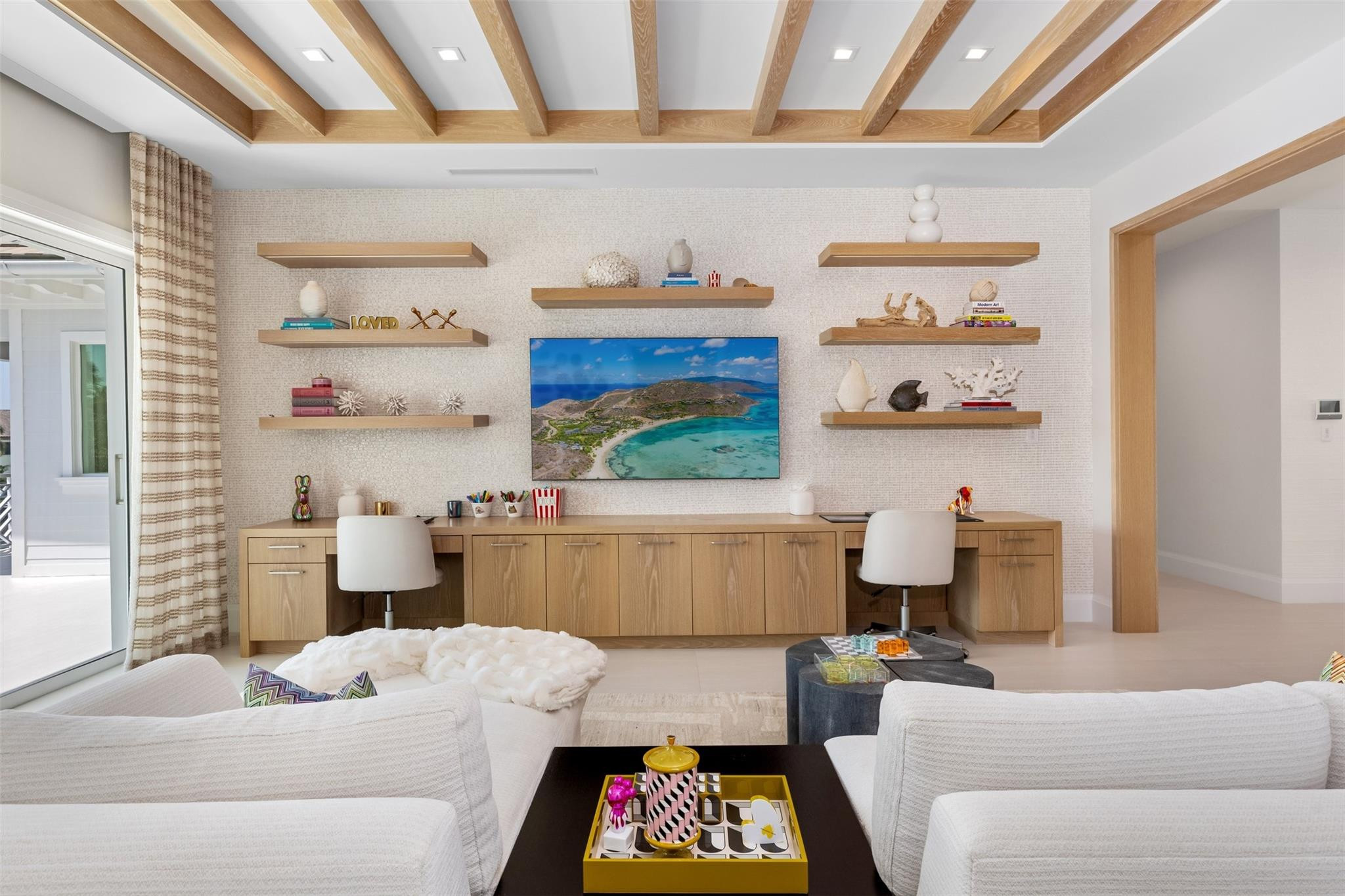 2520 DEL LAGO Drive