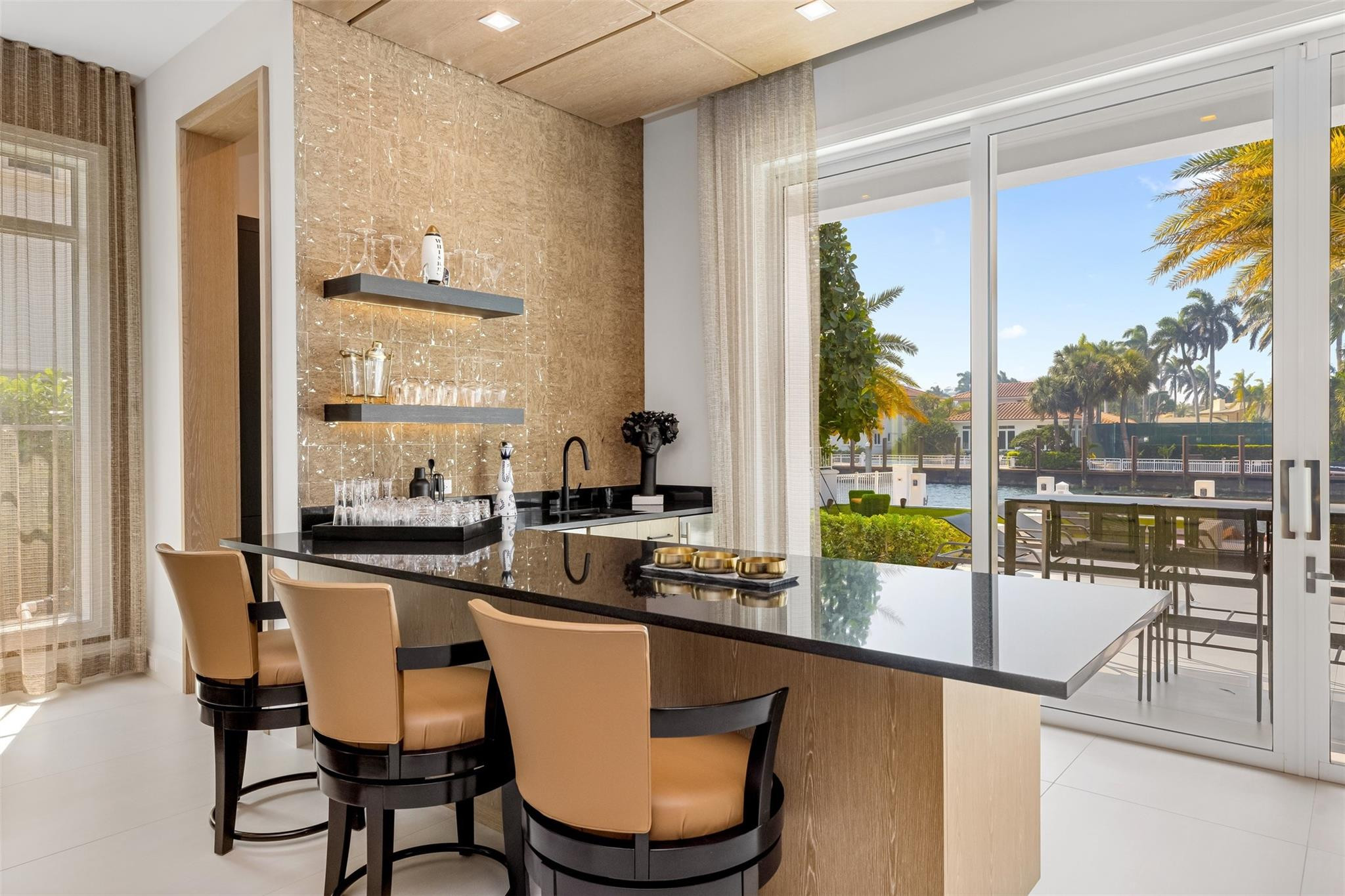 2520 DEL LAGO Drive