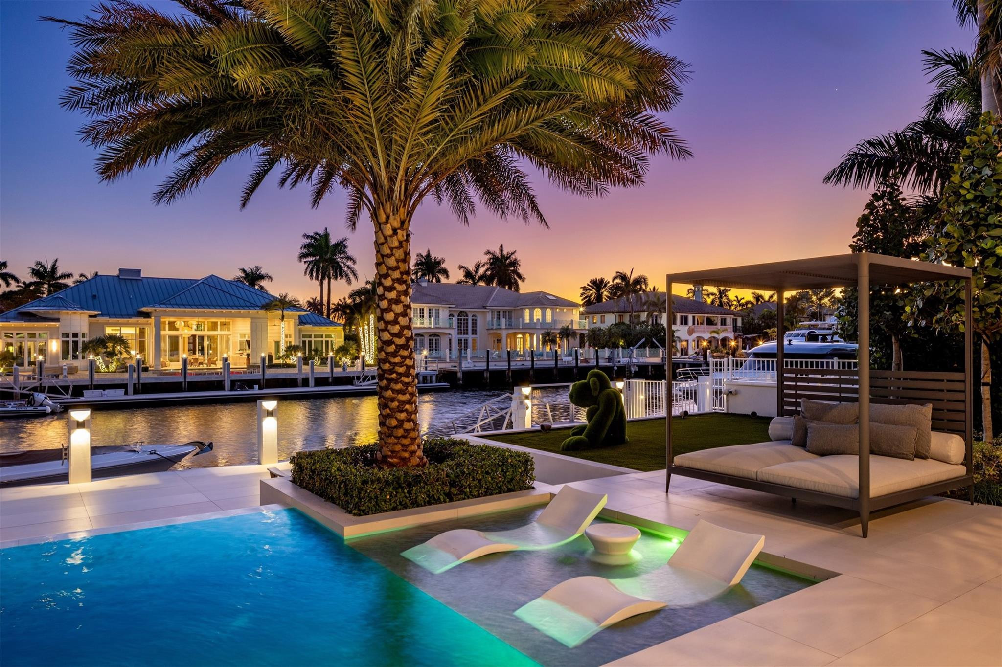 2520 DEL LAGO Drive