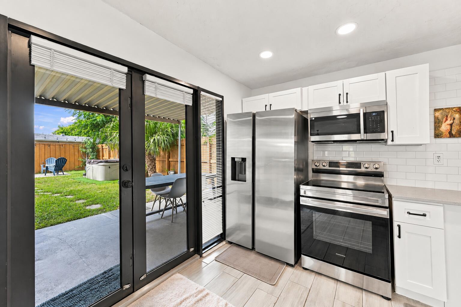 2775 NE 16TH Avenue