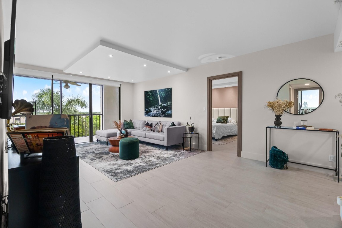 5951 Wellesley Park Dr 707