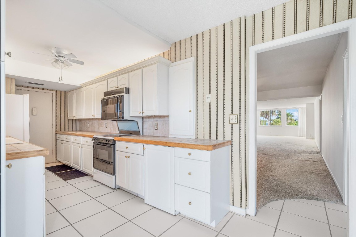 2000 S Ocean Blvd 204