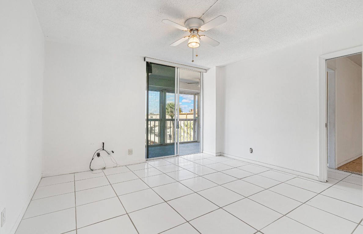 2000 S Ocean Blvd 204