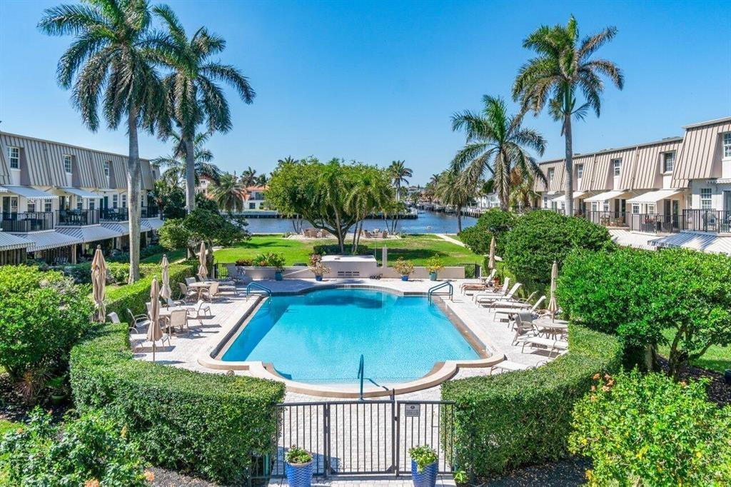 2000 S Ocean Blvd 204