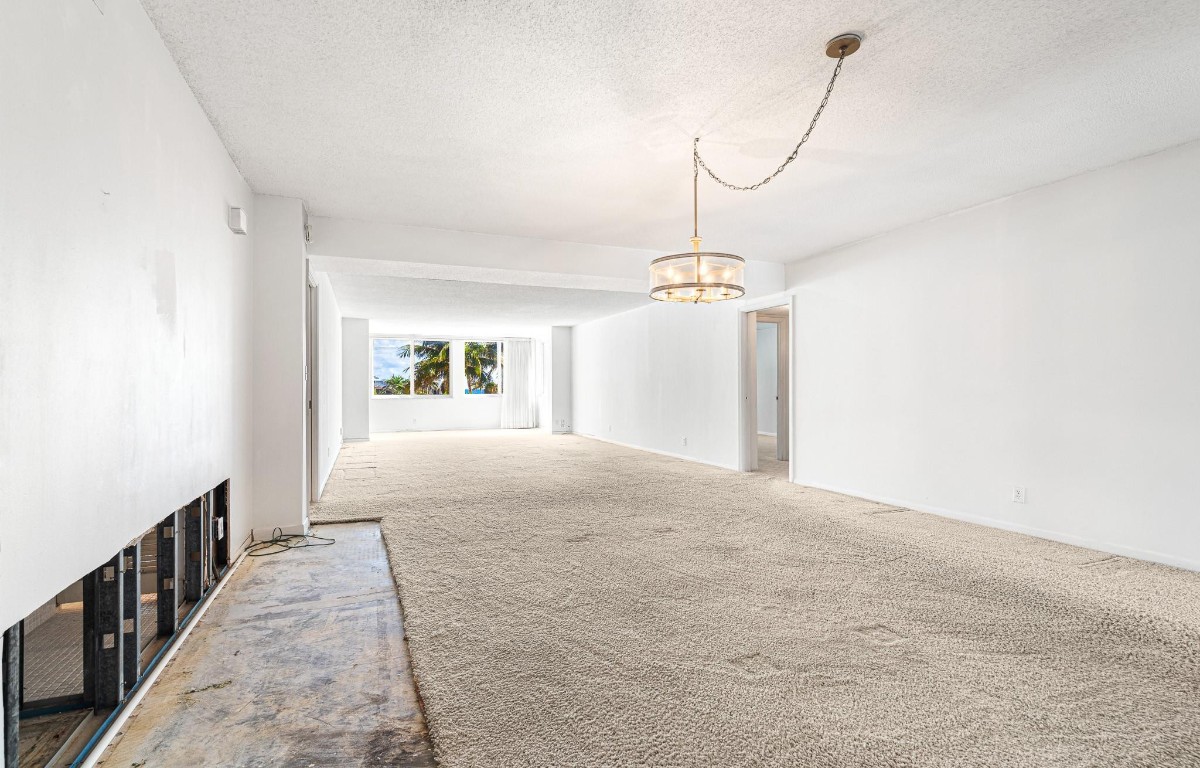 2000 S Ocean Blvd 204