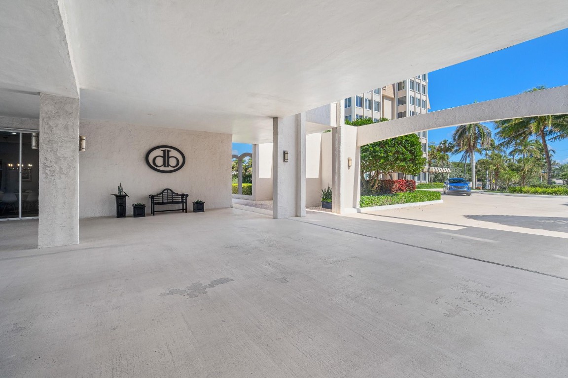 2000 S Ocean Blvd 204