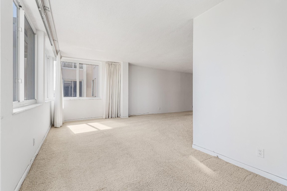 2000 S Ocean Blvd 204