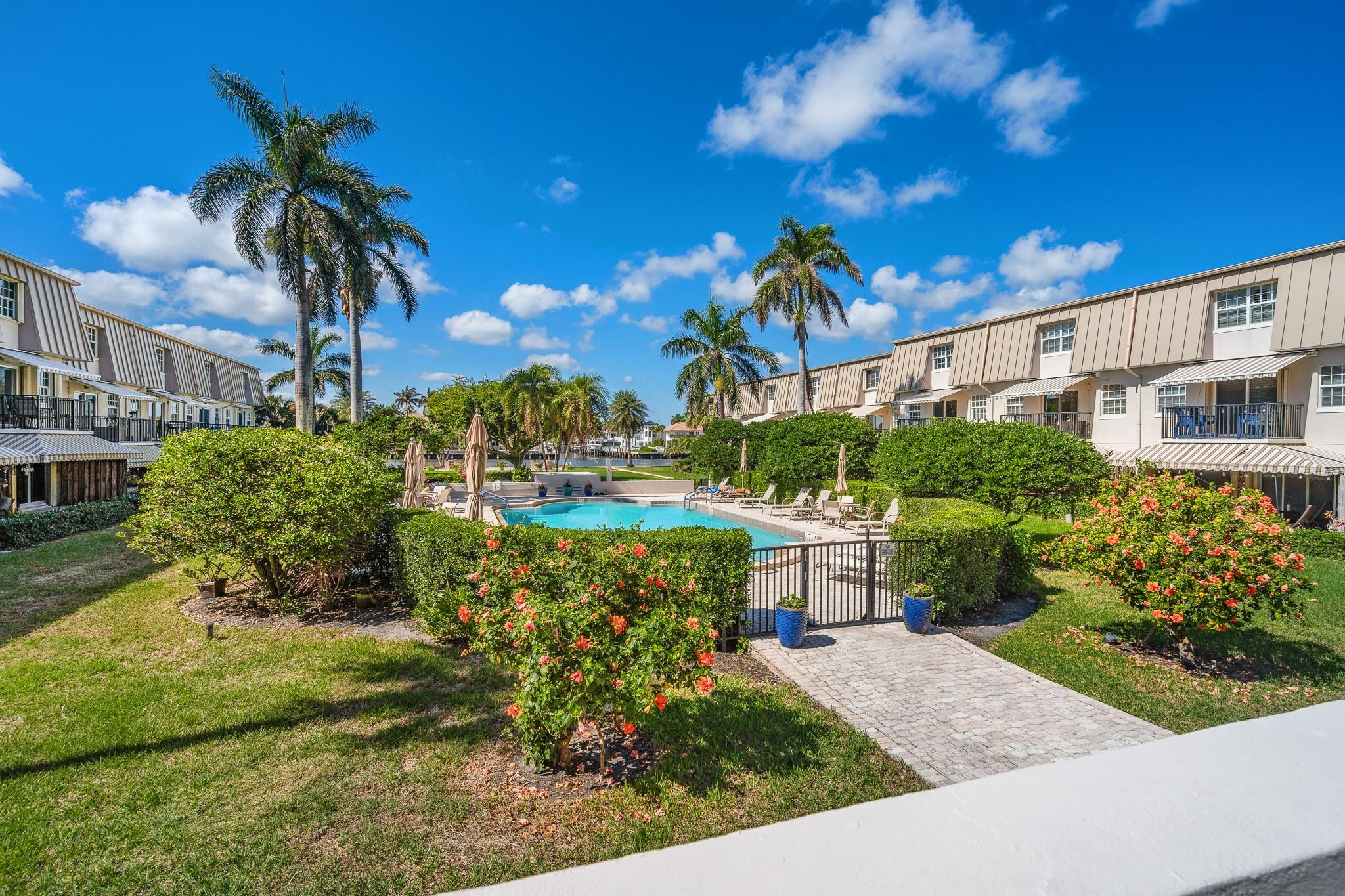 2000 S Ocean Blvd 204