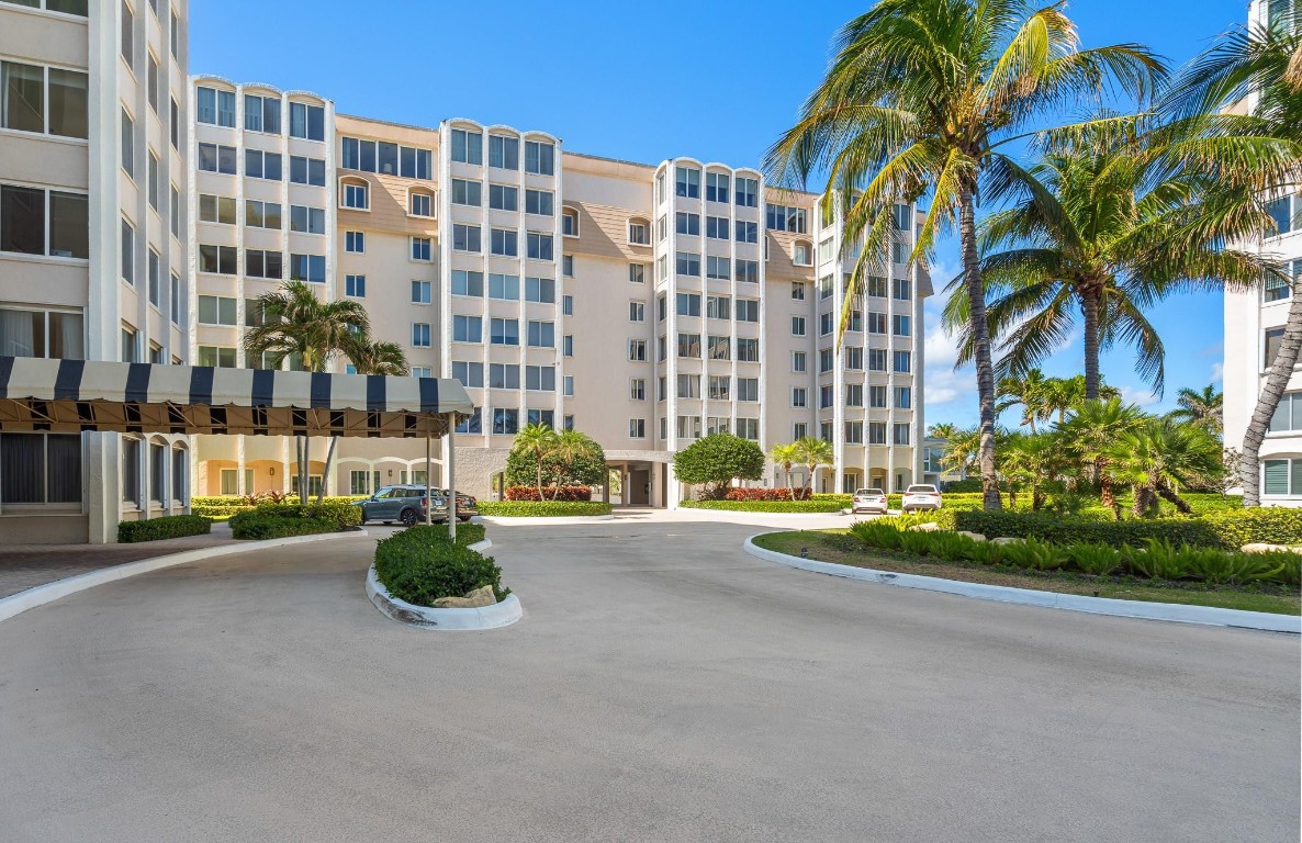 2000 S Ocean Blvd 204