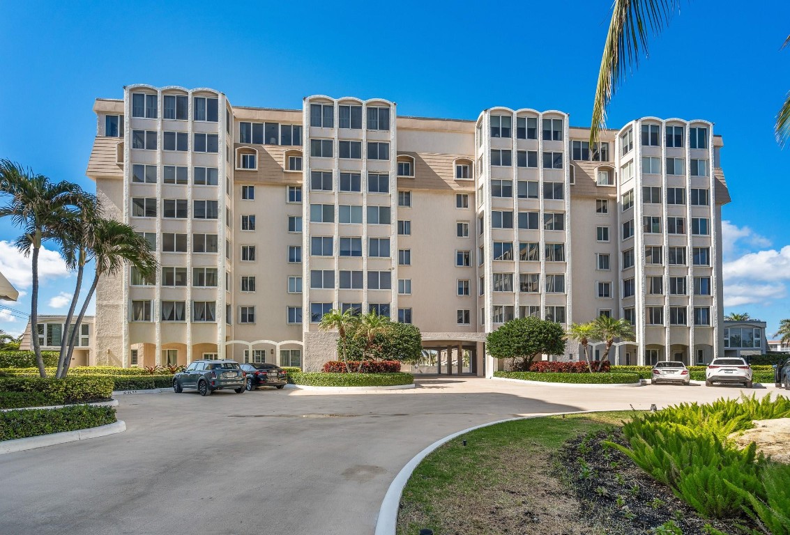 2000 S Ocean Blvd 204