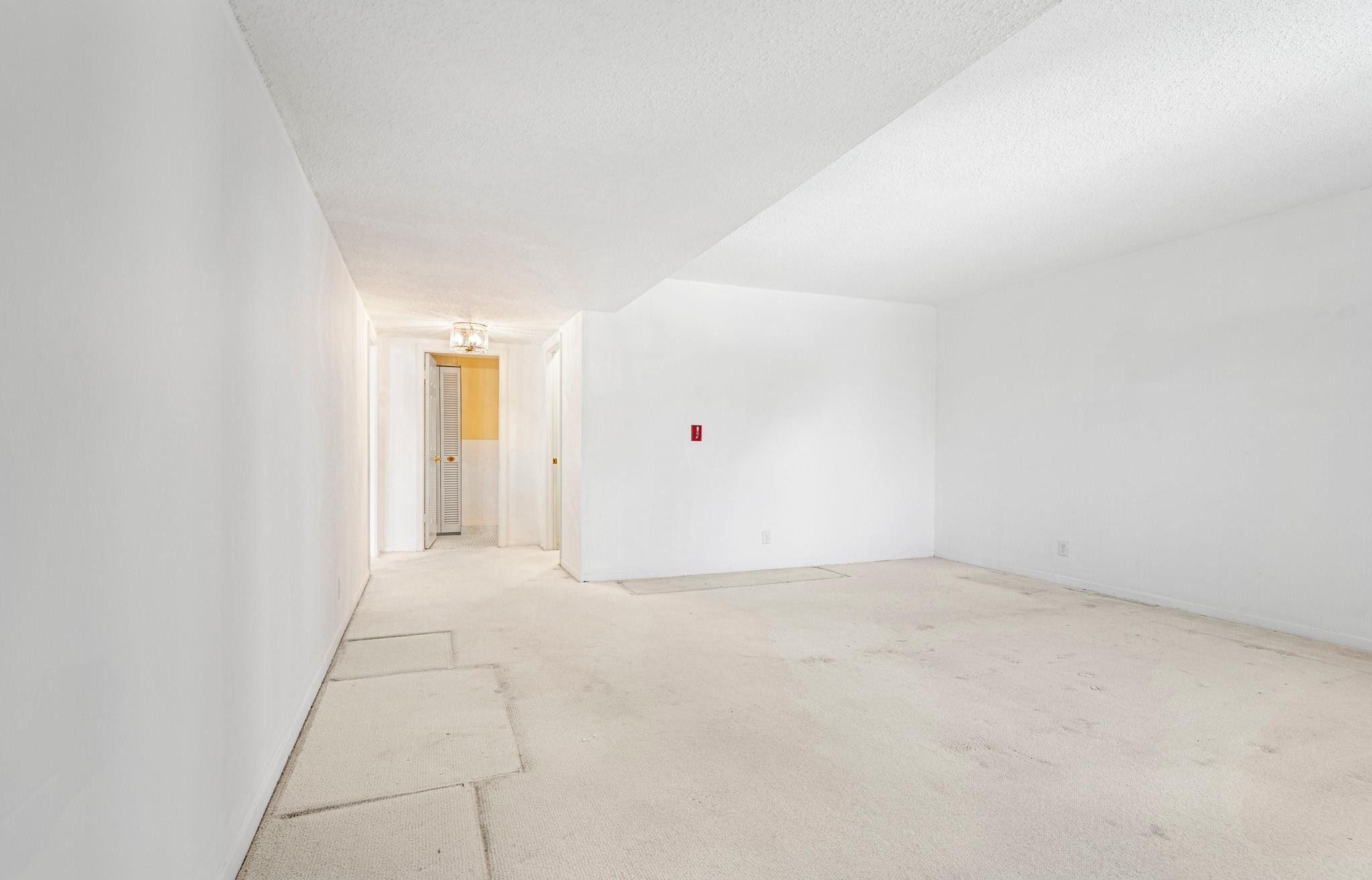 2000 S Ocean Blvd 204