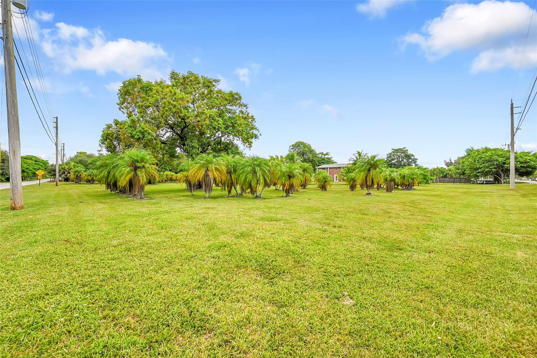 1201 N Old Hiatus Road, Plantation