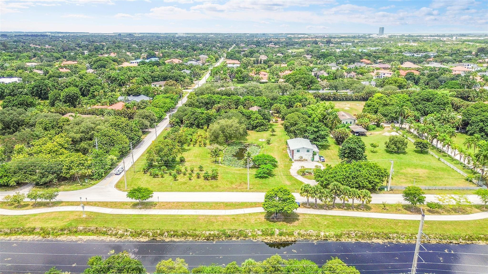 1201 N Old Hiatus Road, Plantation