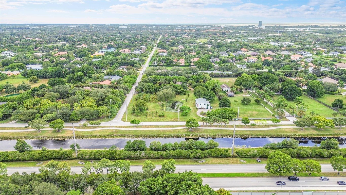 1201 N Old Hiatus Road, Plantation