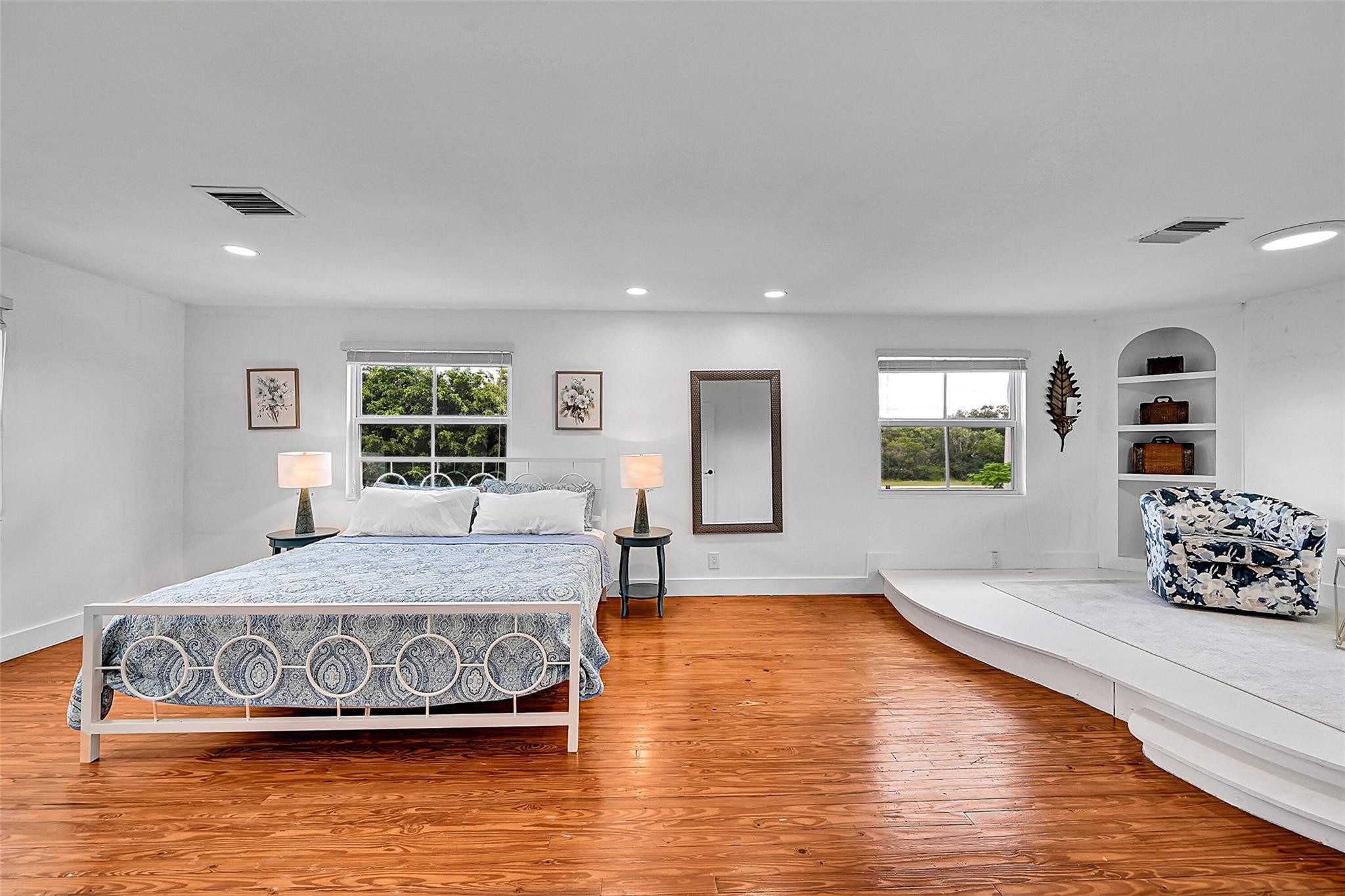 1201 N Old Hiatus Road, Plantation