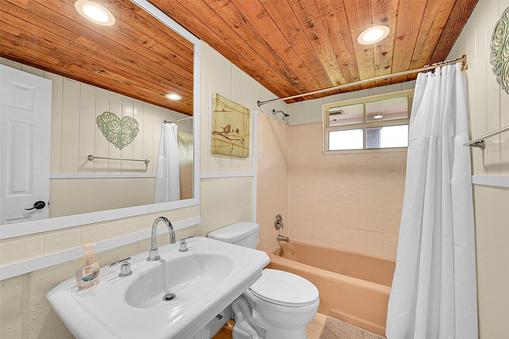 1201 N Old Hiatus Road, Plantation