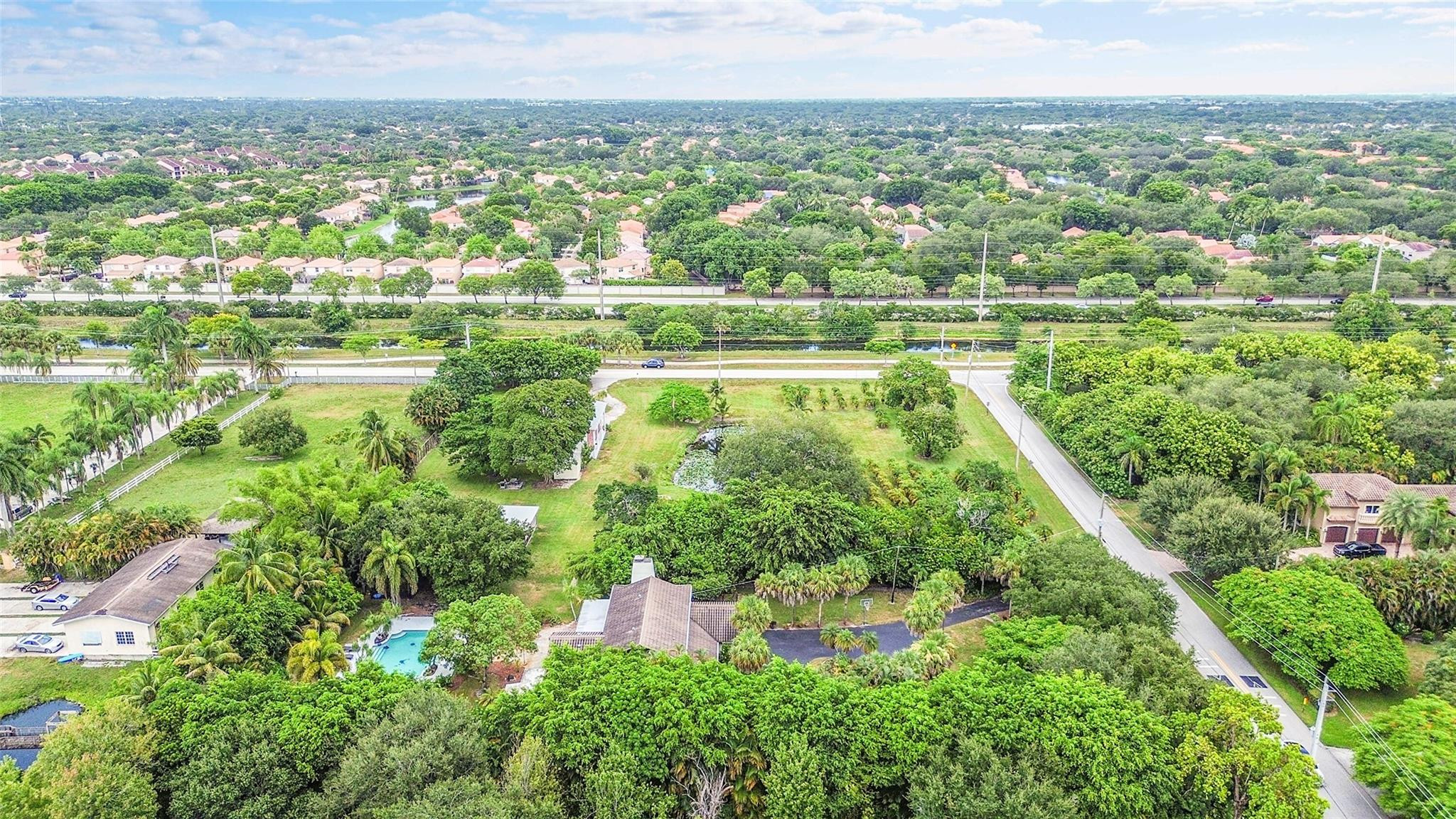 1201 N Old Hiatus Road, Plantation