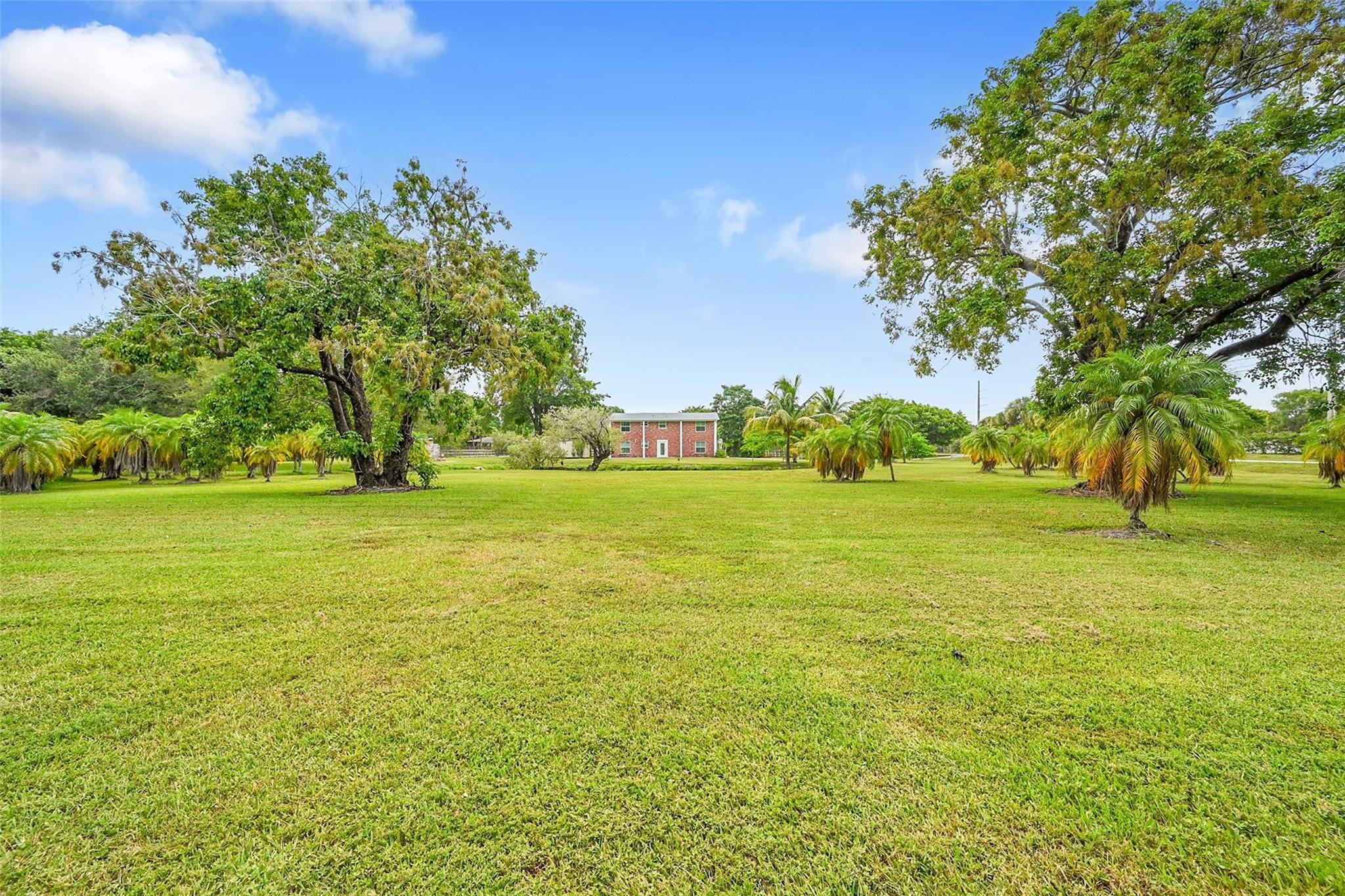 1201 N Old Hiatus Road, Plantation