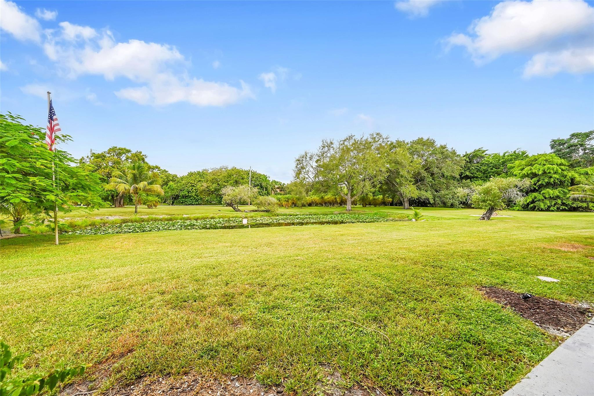 1201 N Old Hiatus Road, Plantation