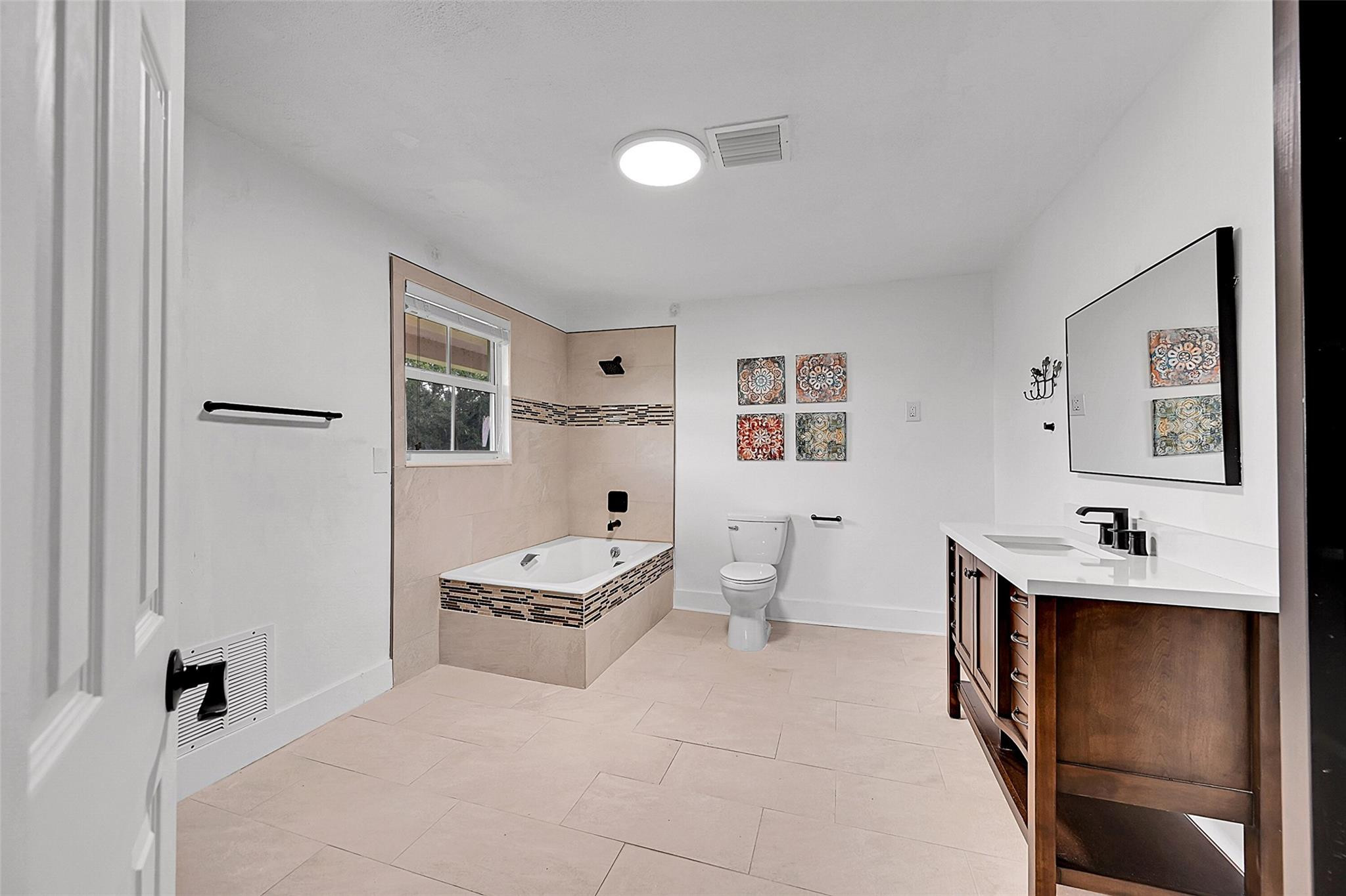 1201 N Old Hiatus Road, Plantation