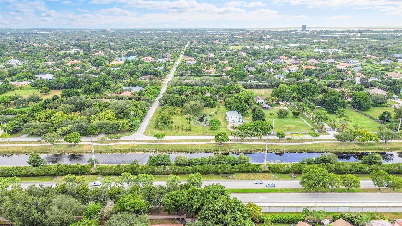 1201 N Old Hiatus Road, Plantation