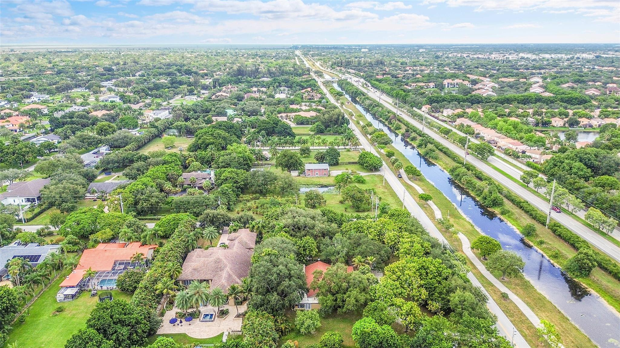 1201 N Old Hiatus Road, Plantation