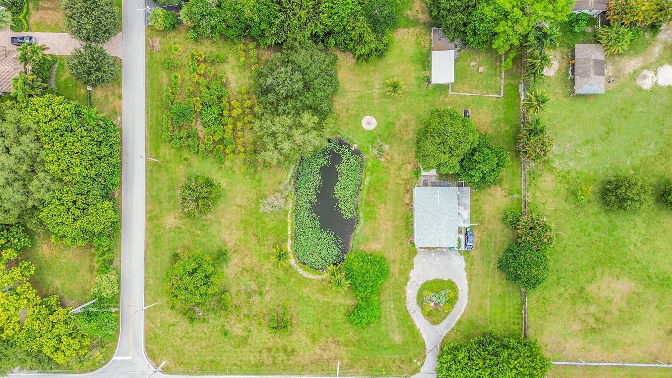 1201 N Old Hiatus Road, Plantation