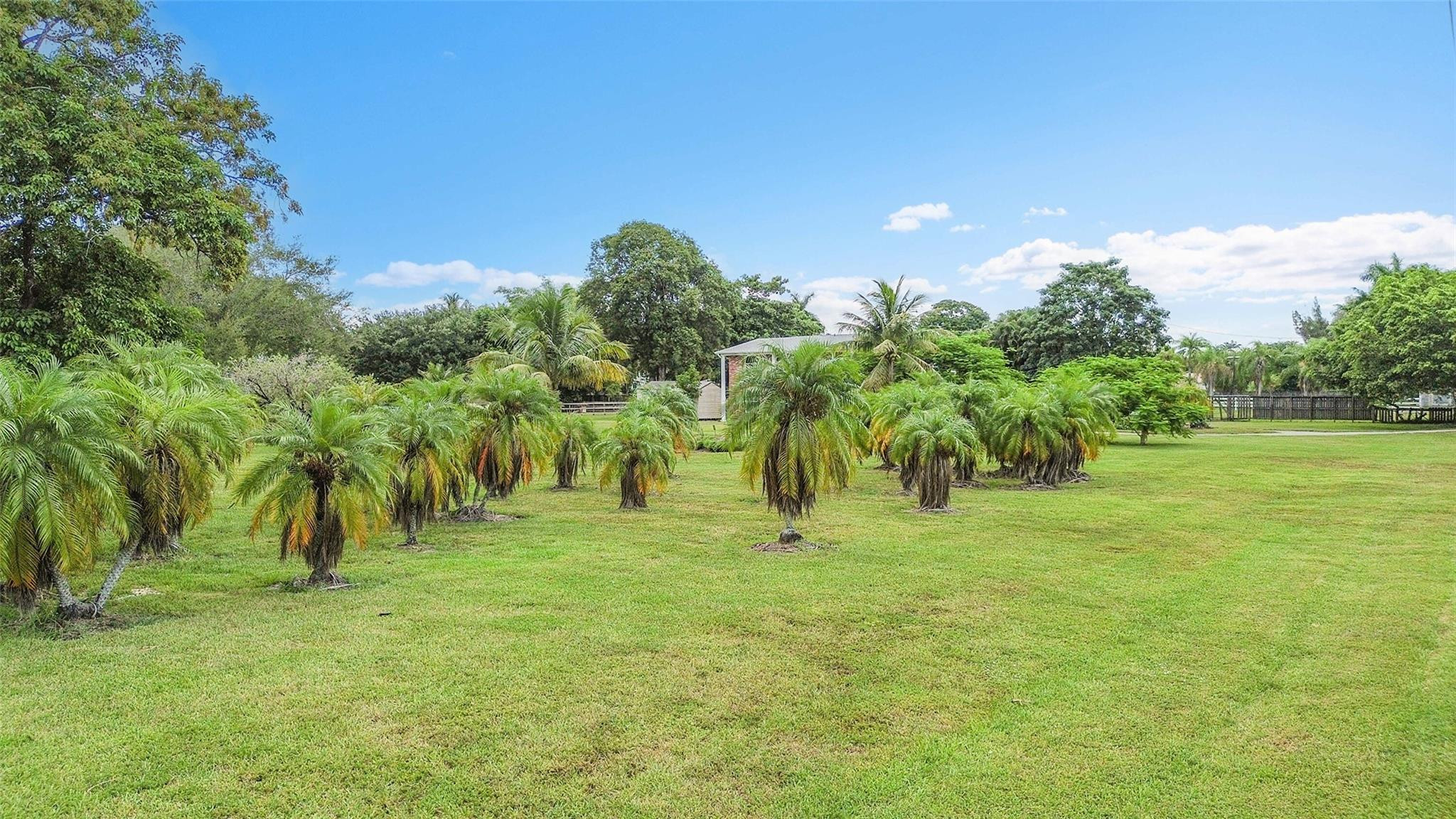 1201 N Old Hiatus Road, Plantation