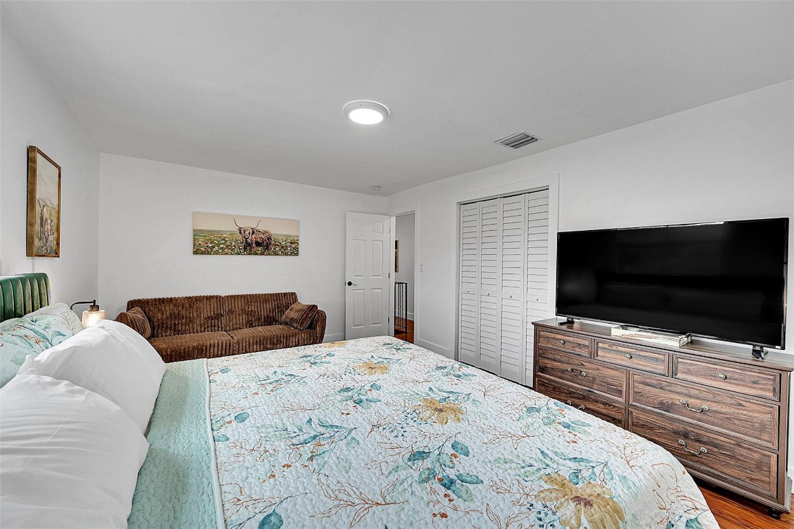 1201 N Old Hiatus Road, Plantation