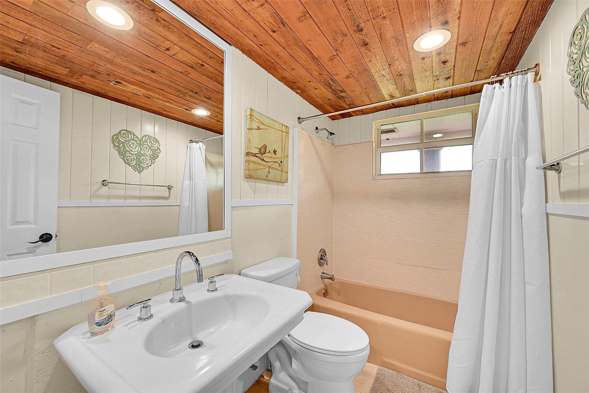 1201 N Old Hiatus Road, Plantation