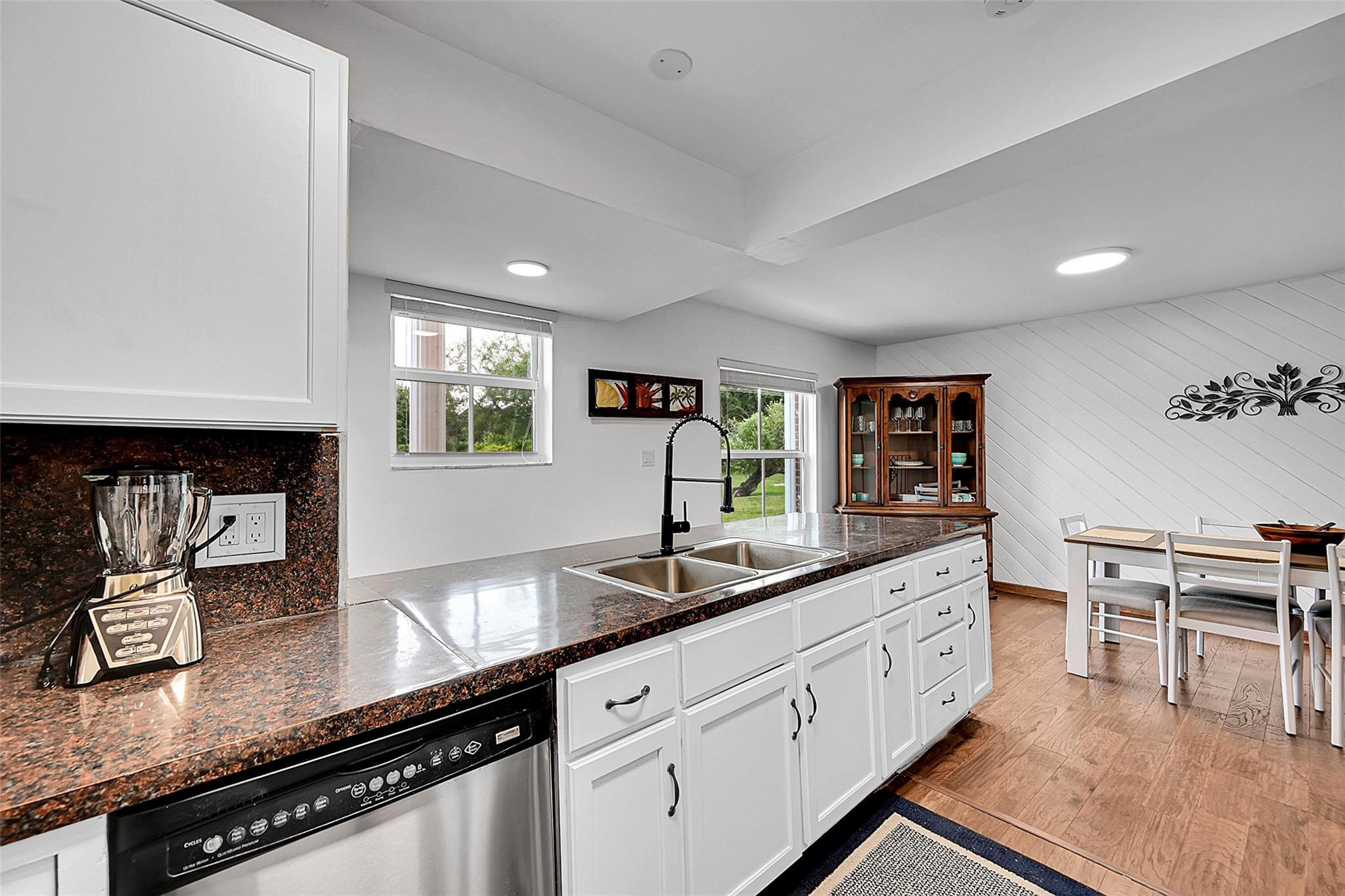 1201 N Old Hiatus Road, Plantation